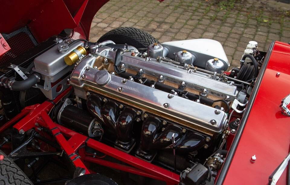 Image 5/50 of Jaguar E-Type 3.8 Flat Floor (1961)