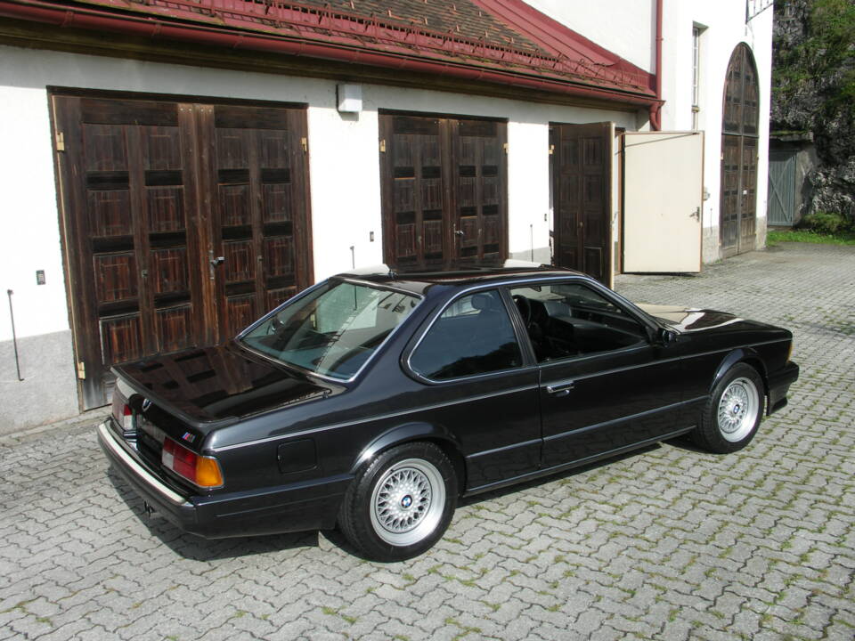 Bild 38/39 von BMW M 635 CSi (1988)