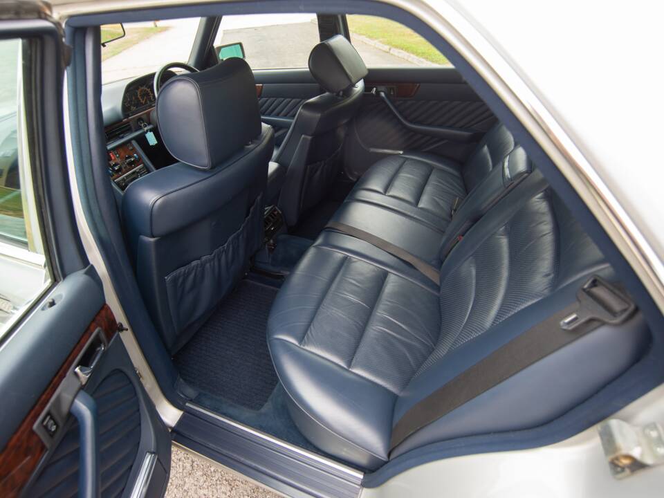Bild 16/28 von Mercedes-Benz 500 SE (1988)