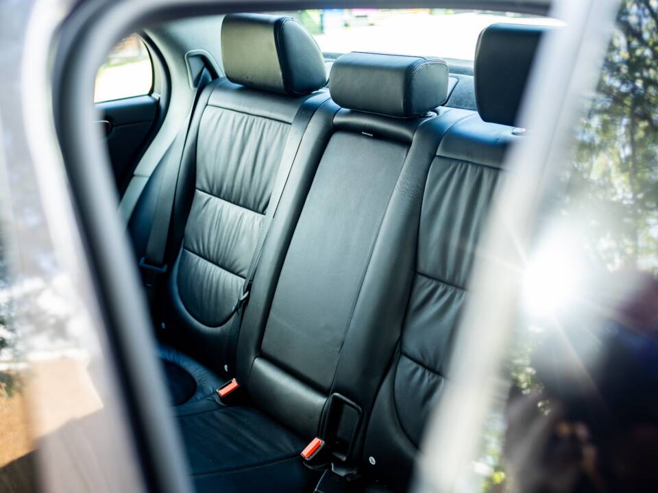 Afbeelding 34/47 van Jaguar XJ 2.7 D (2008)