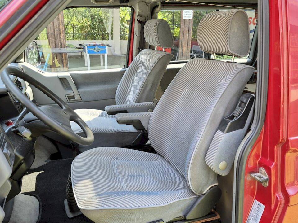 Bild 23/71 von Volkswagen T4 California 2.4 D (1994)