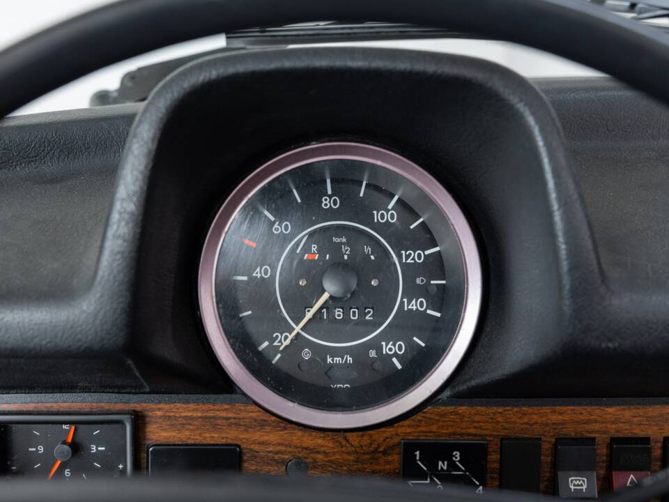 Bild 10/32 von Volkswagen Käfer 1303 LS (1978)