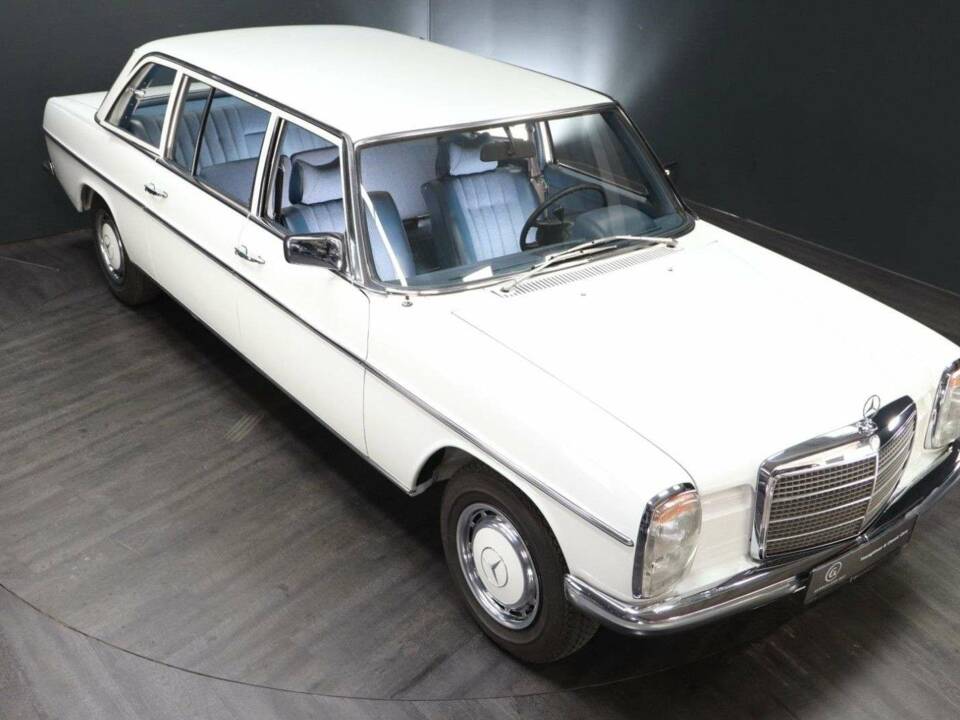 Bild 25/30 von Mercedes-Benz 230 lang (1973)