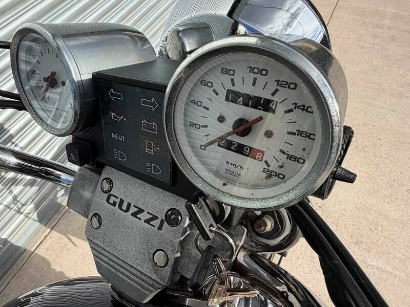 Immagine 7/28 di Moto Guzzi Nevada 350 (1992)