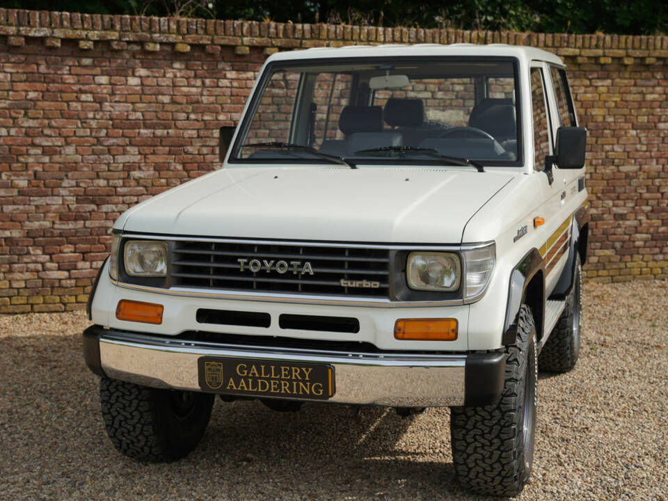 Immagine 28/50 di Toyota Land Cruiser 2.4 LX Turbo (1992)