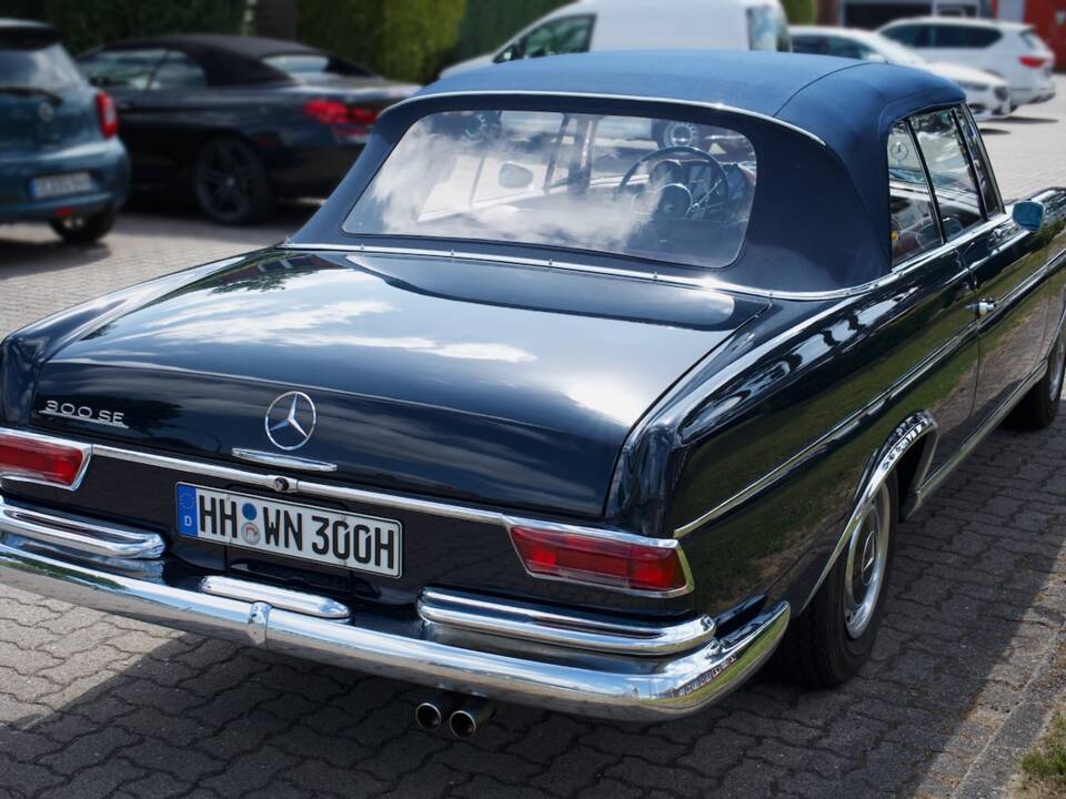 Image 29/39 of Mercedes-Benz 300 SE (1962)