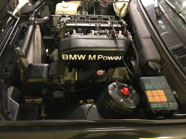 Image 10/13 of BMW 320is (1990)