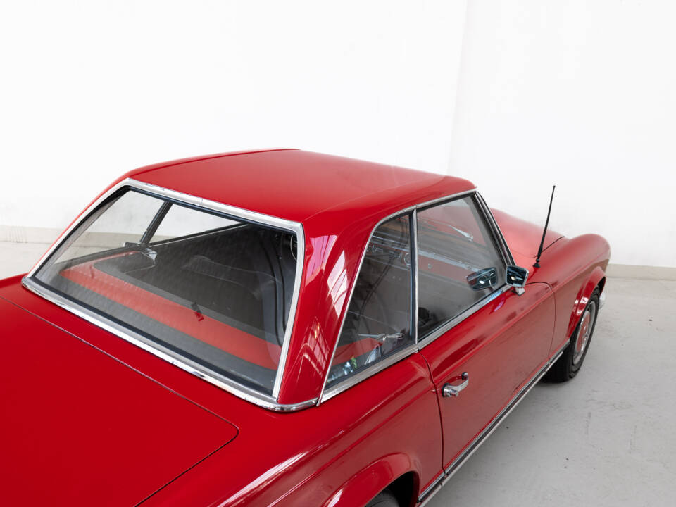 Image 23/30 of Mercedes-Benz 280 SL (1968)