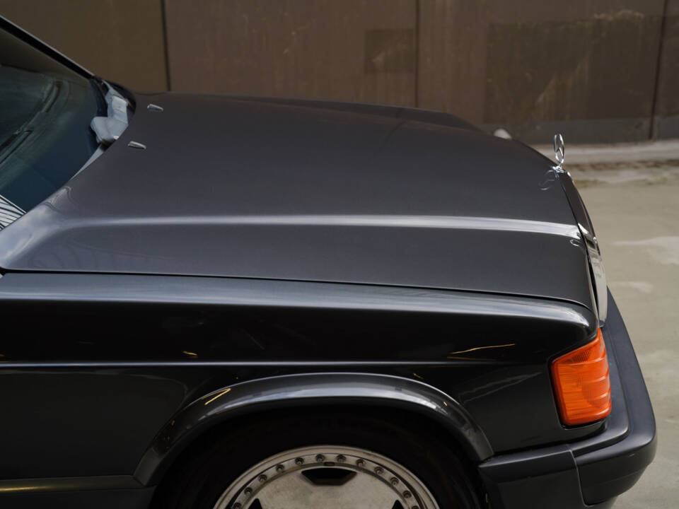 Image 57/83 of Mercedes-Benz 190 E 2.3-16 (1984)