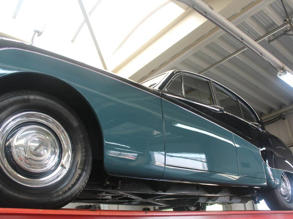 Image 9/50 de Jaguar Mk IX (1961)