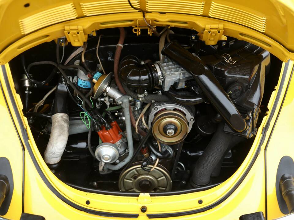 Immagine 4/50 di Volkswagen Maggiolone 1303 (1975)