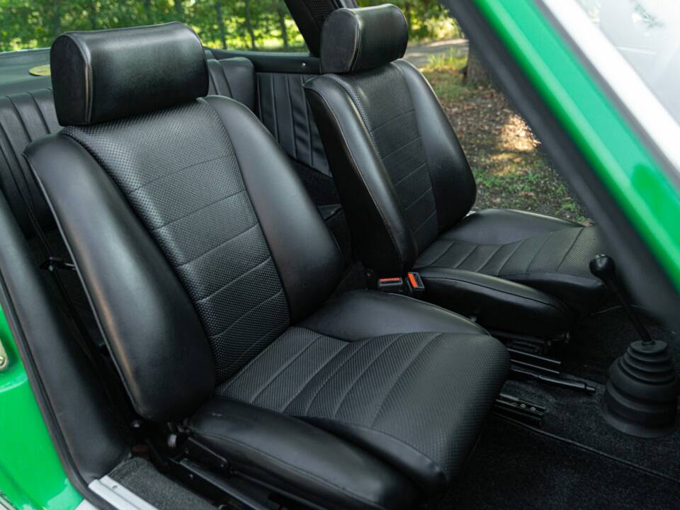 Image 33/50 de Porsche 911 2.4 S (1973)