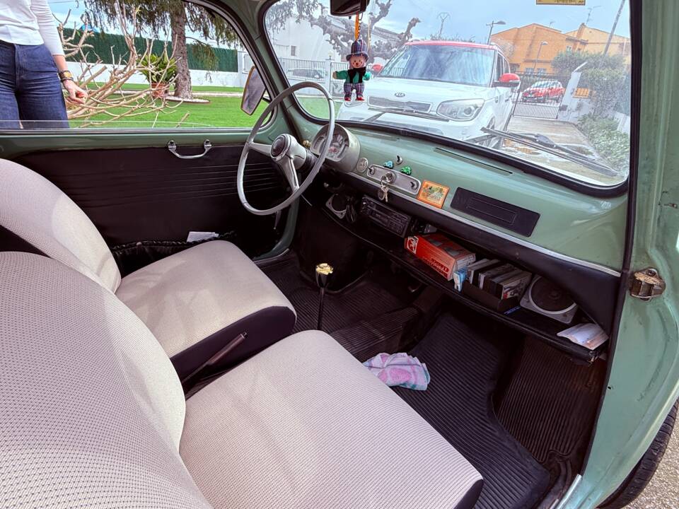 Bild 8/13 von SEAT 600 D (1968)