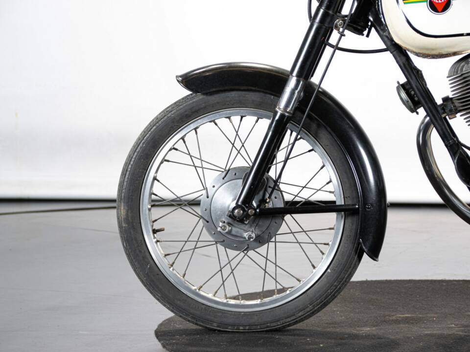 Immagine 17/50 di Gilera Giubileo 125 (1962)