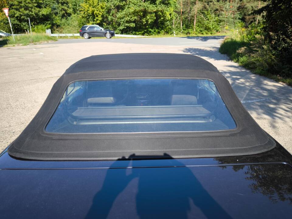 Image 36/38 of Mercedes-Benz SL 320 (1994)