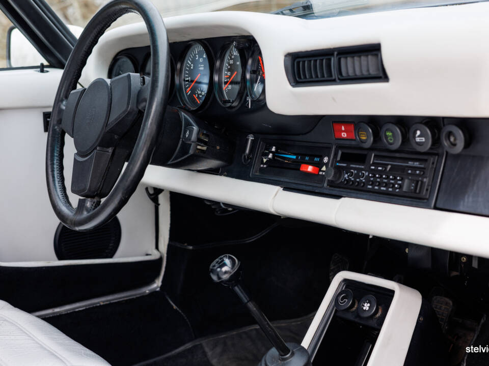 Image 34/46 of Porsche 911 Turbo 3.3 (1980)