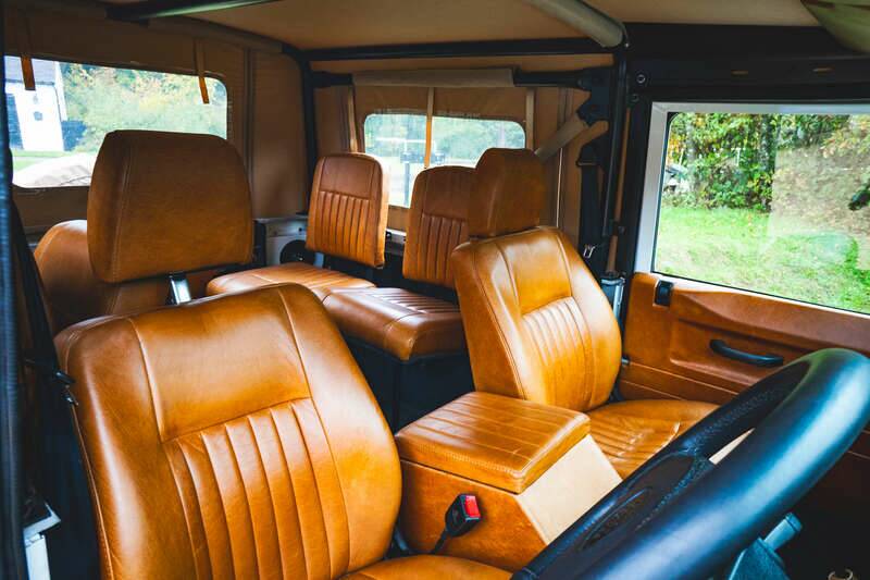 Image 12/50 of Land Rover Defender 90 (1997)