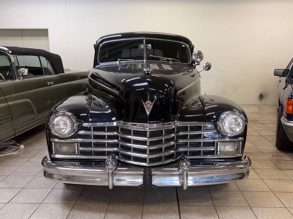 Image 2/24 of Cadillac Fleetwood 60 Special (1947)