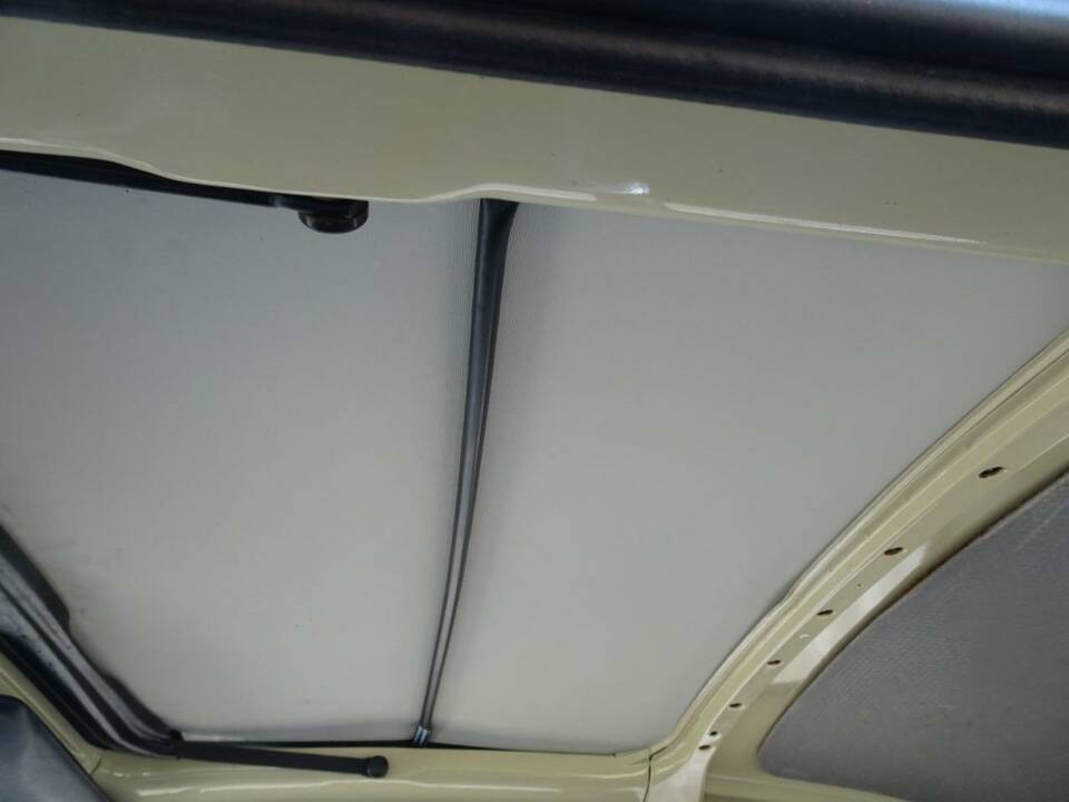 Image 8/10 de FIAT 500 L (1972)