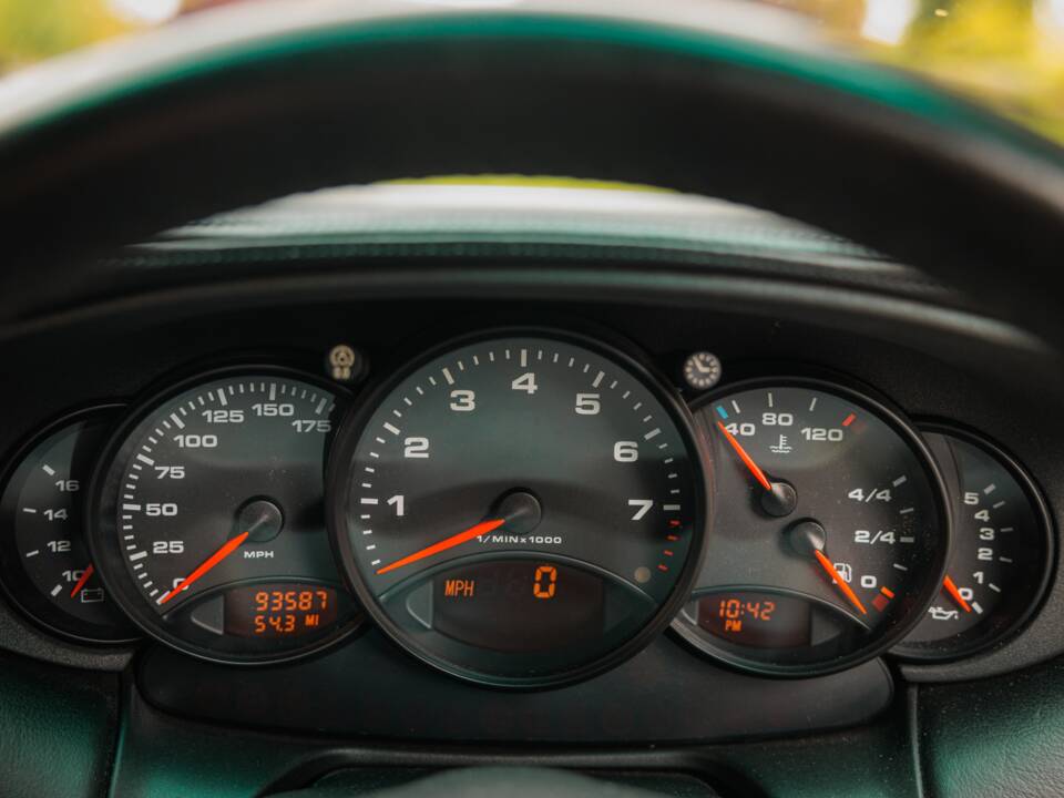 Bild 23/26 von Porsche 911 Carrera 4 (1999)