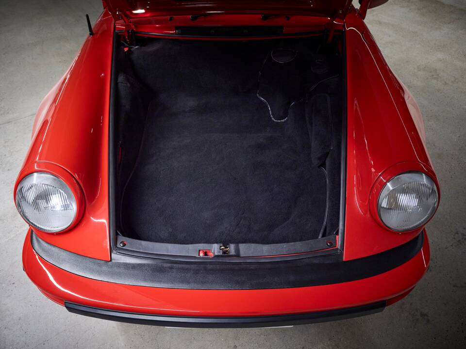 Immagine 79/96 di Porsche 911 Speedster 3.2 (1989)