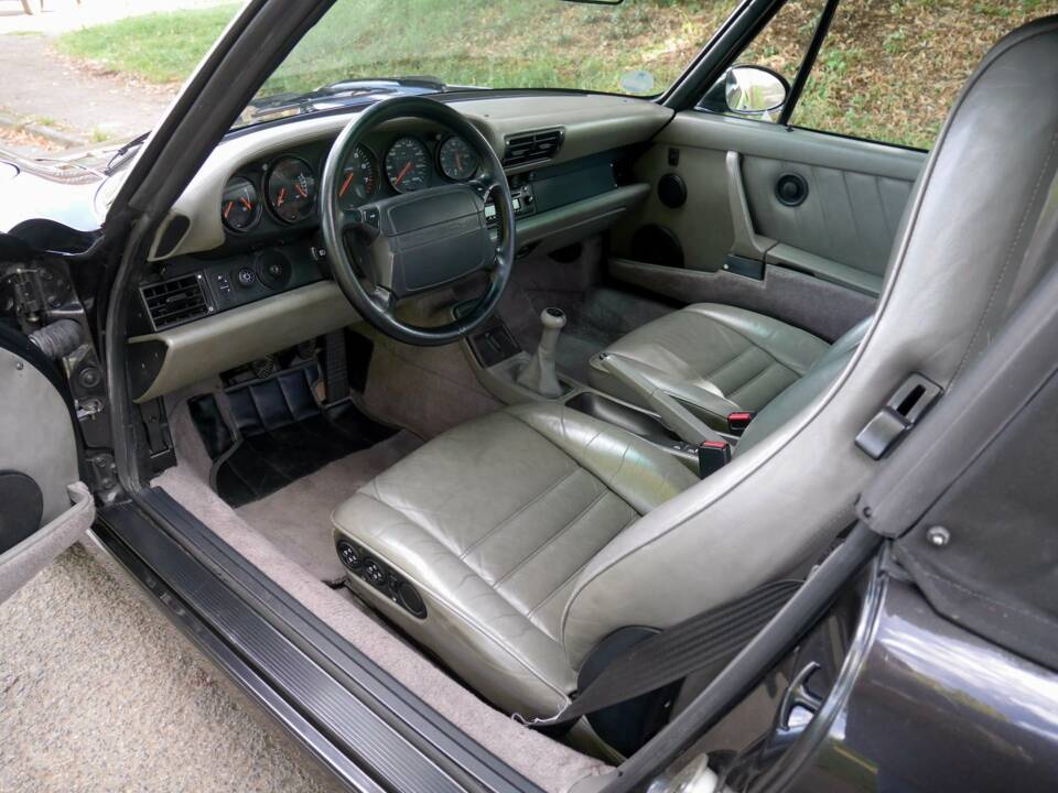 Bild 21/32 von Porsche 911 Carrera 4 (1992)