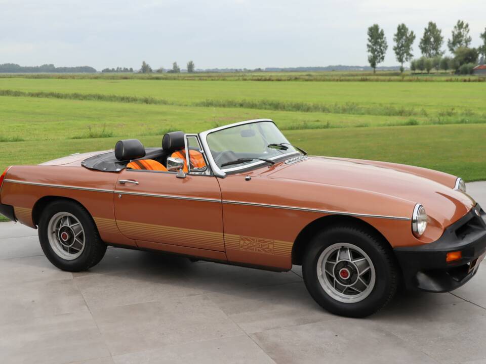 Image 18/50 of MG MGB Limited Edition (1981)