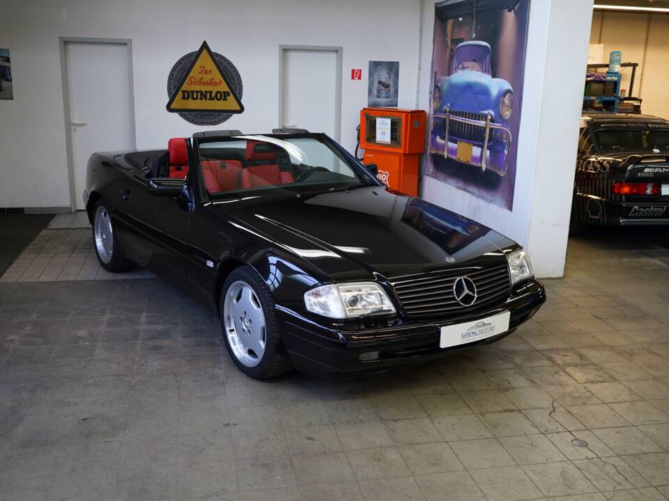 Imagen 1/41 de Mercedes-Benz SL 500 (1997)