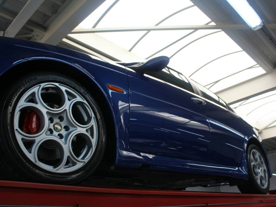 Image 11/50 of Alfa Romeo 156 3.2 V6 GTA (2003)