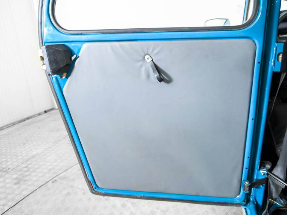 Imagen 33/50 de Citroën 2 CV 6 (1986)