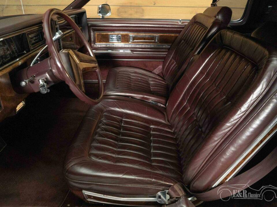 Image 12/19 de Oldsmobile Toronado (1985)