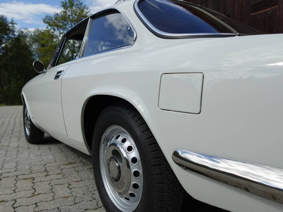 Bild 25/67 von Alfa Romeo Giulia 1300 GT Junior (1968)