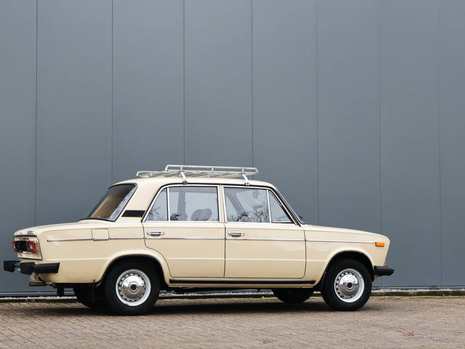 Image 23/59 of Lada 1300 (1990)