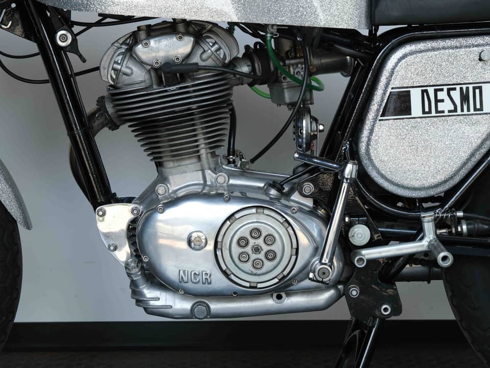Image 32/64 of Ducati 350 Desmo (1971)