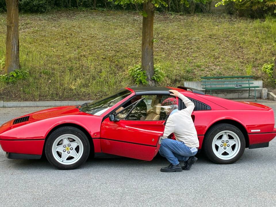 Image 41/51 of Ferrari 208 GTS Turbo (1987)