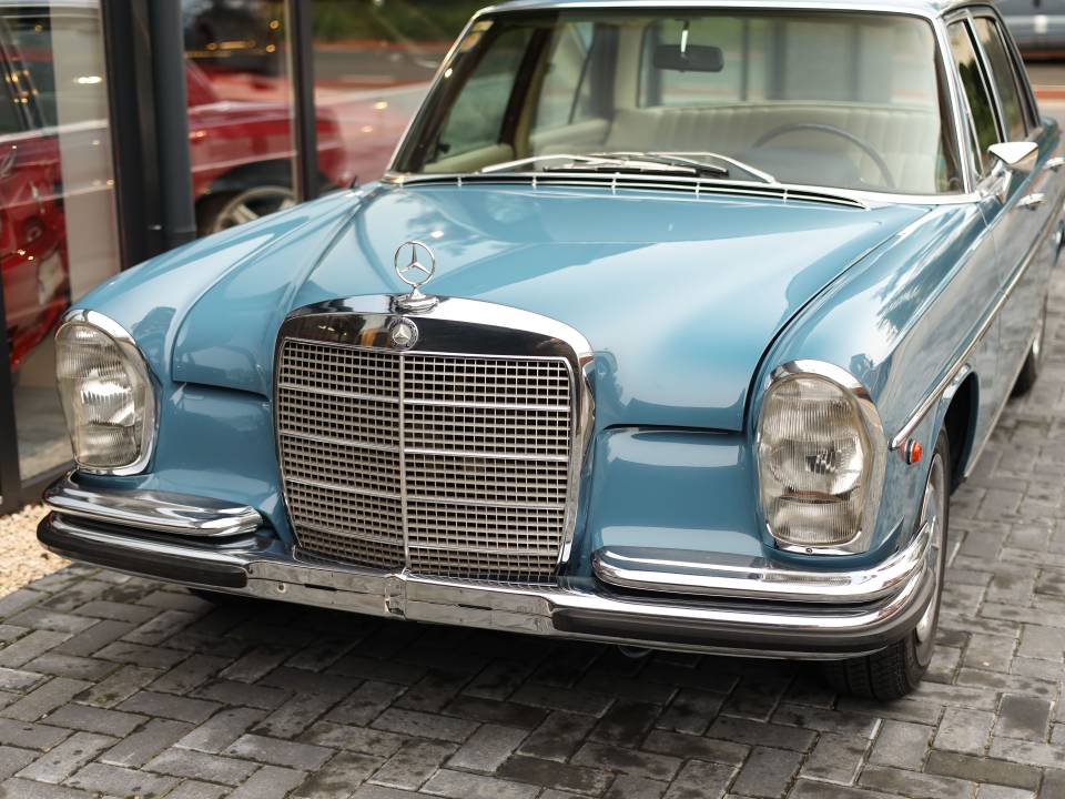 Afbeelding 40/76 van Mercedes-Benz 280 SE (1968)