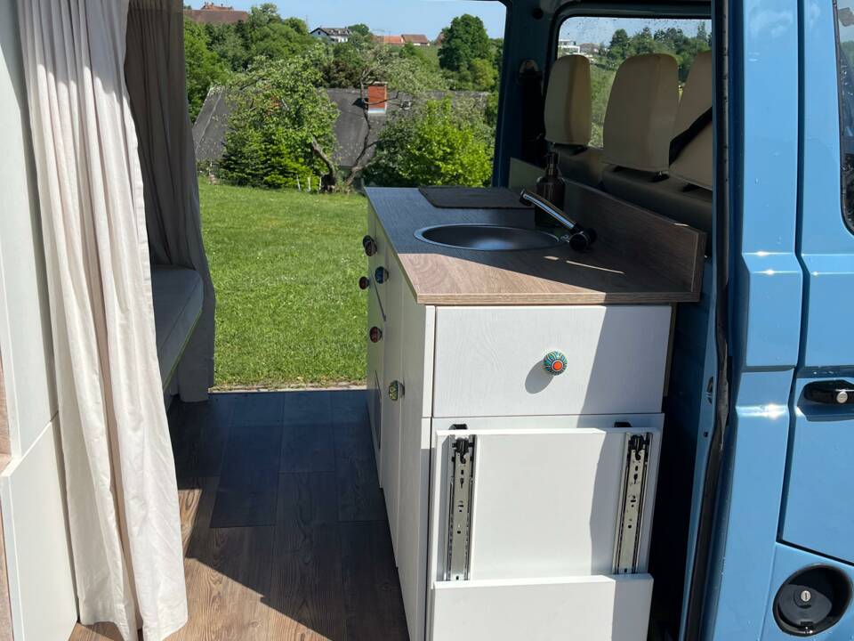 Image 6/14 of Volkswagen T3 Camper 1.6 D (1984)