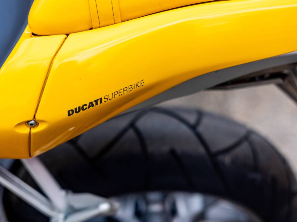 Immagine 21/30 di Ducati DUMMY (2004)