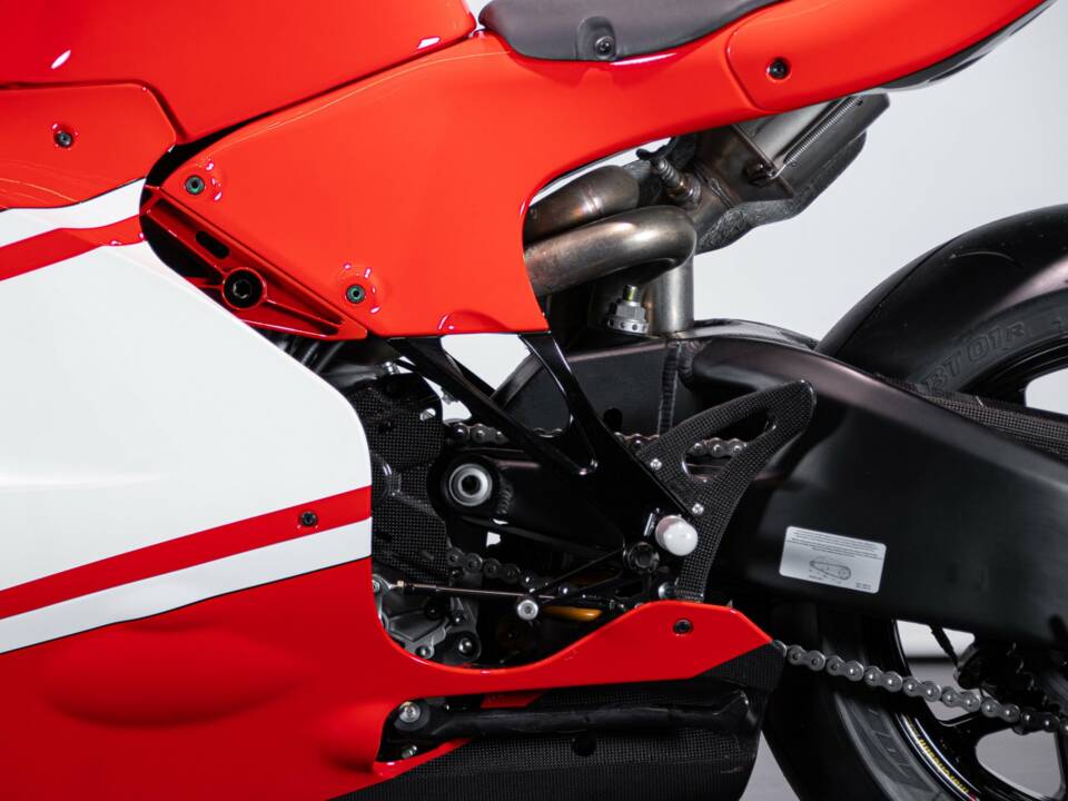 Imagen 8/50 de Ducati DUMMY (2007)