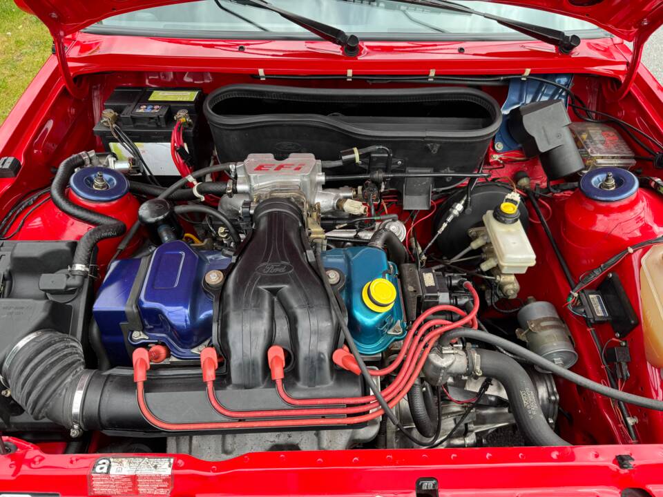 Image 40/49 of Ford Escort XR3i (1990)