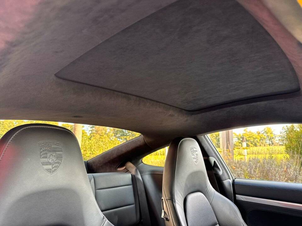 Bild 19/20 von Porsche 911 Carrera (2018)