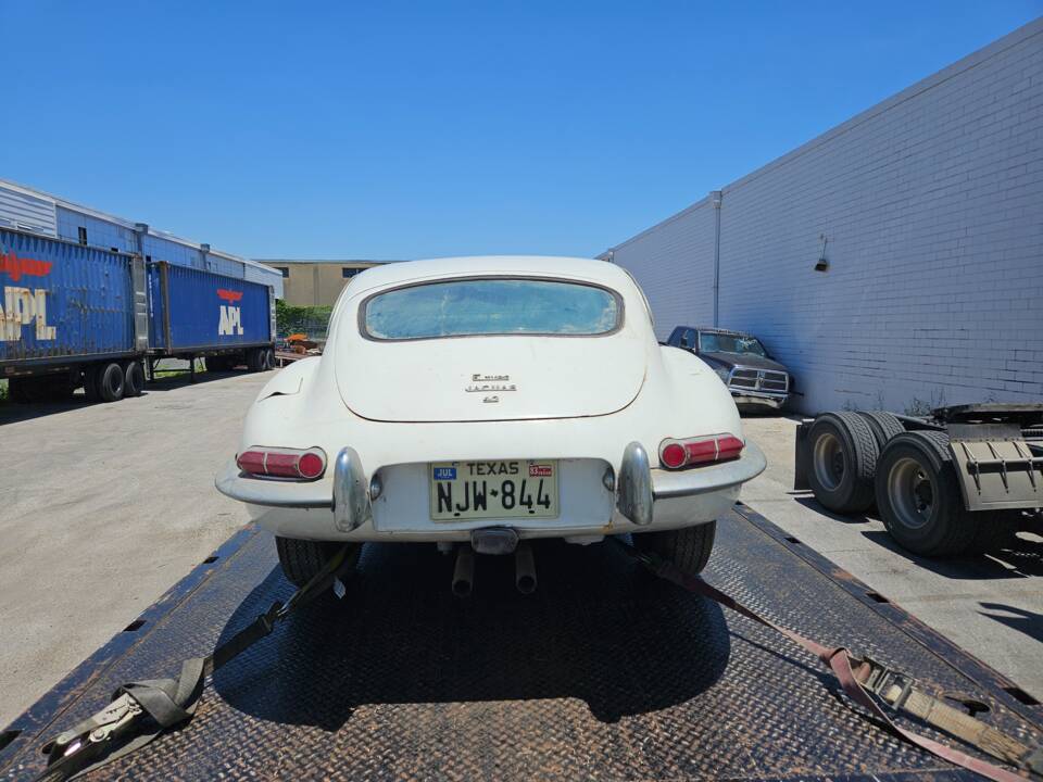 Afbeelding 4/27 van Jaguar E-Type 4.2 (1967)