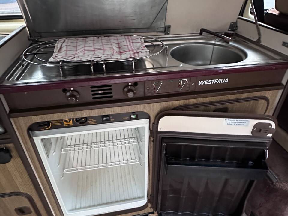 Immagine 8/19 di Volkswagen T3 Westfalia 2.0 (1980)