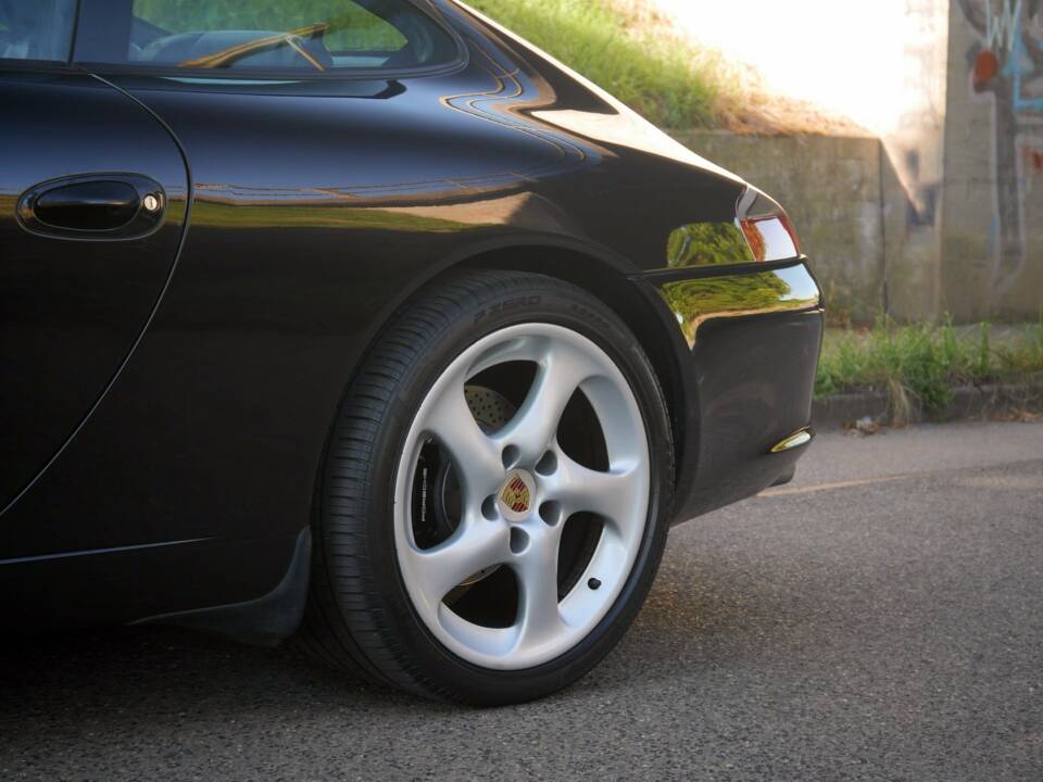 Afbeelding 17/33 van Porsche 911 Carrera (1900)