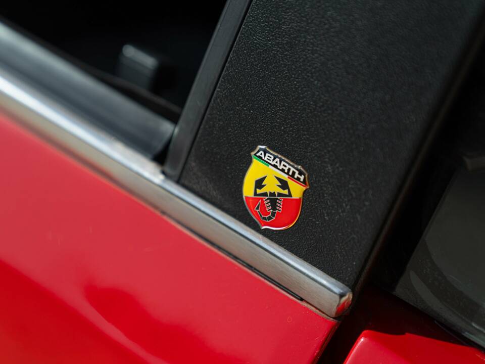 Image 21/50 of FIAT Ritmo 105 TC (1990)