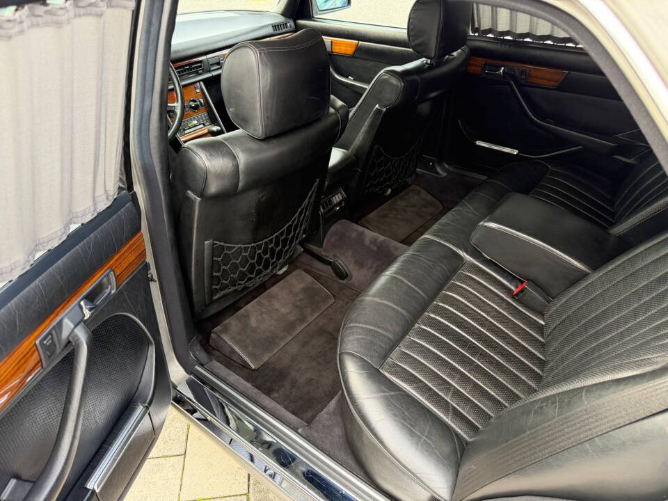 Bild 40/57 von Mercedes-Benz 500 SEL (1982)