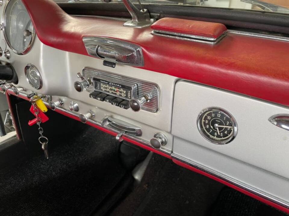Imagen 40/92 de Mercedes-Benz 190 SL (1960)