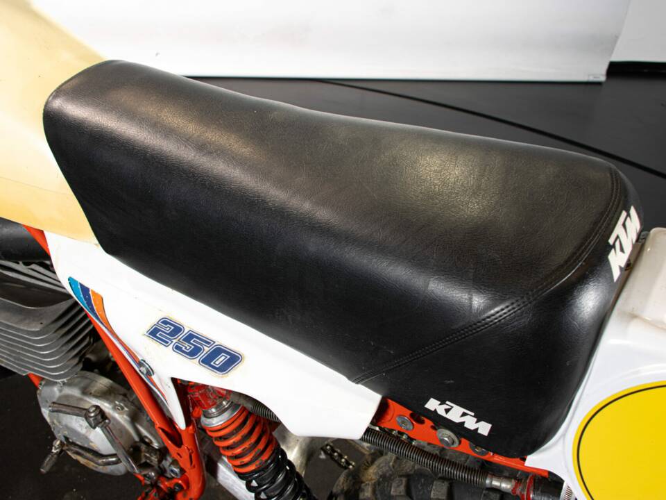 Image 35/41 of KTM GS 250 (1981)