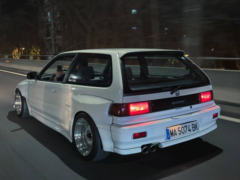 Immagine 4/6 di Honda Civic 1.6 16V (1991)