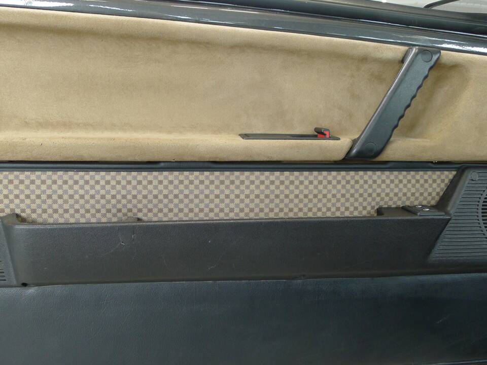 Image 41/47 of Lancia Y10 LX I.E. (1991)